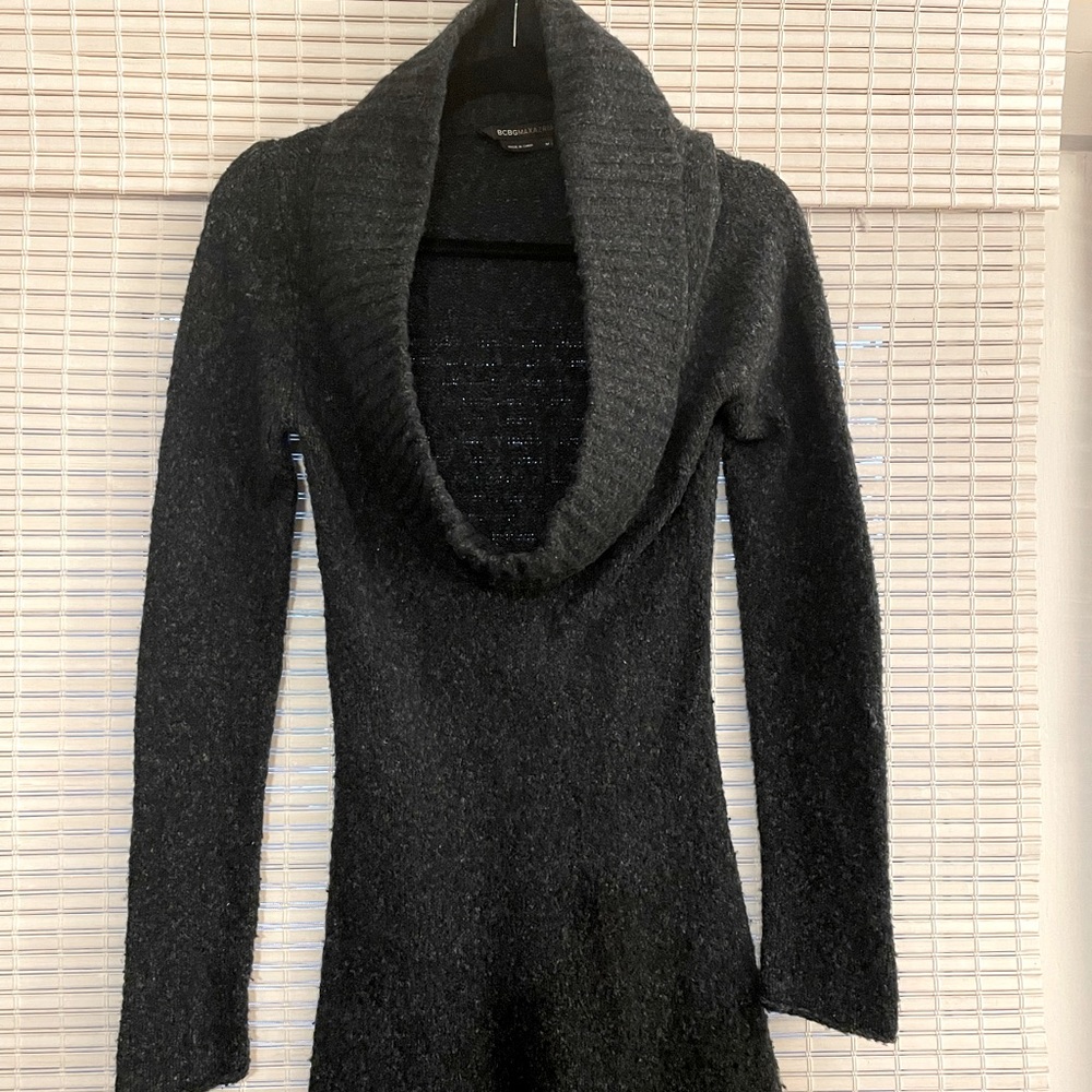 BCBG dress! gorgeous fitted wool dress